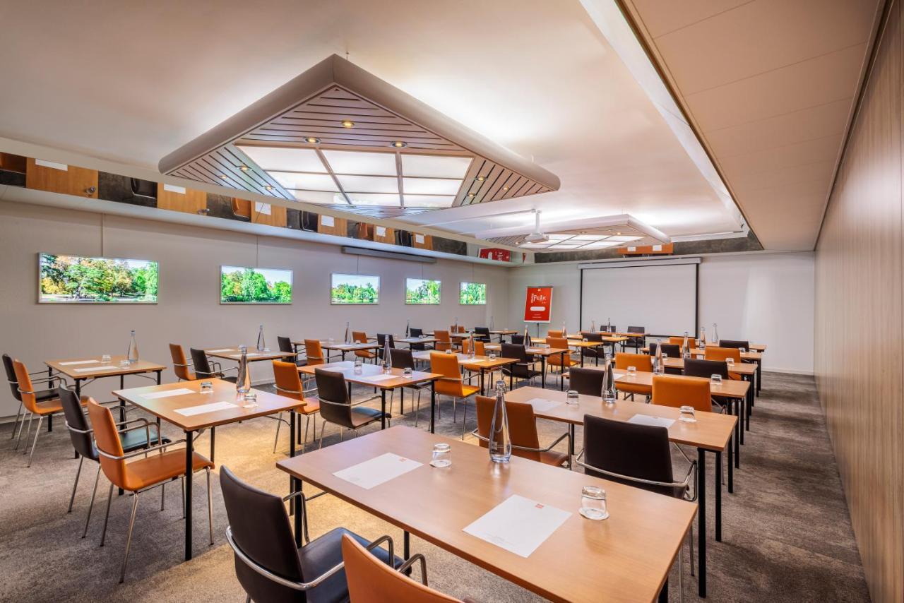 Ibis Lausanne Crissier Eksteriør billede