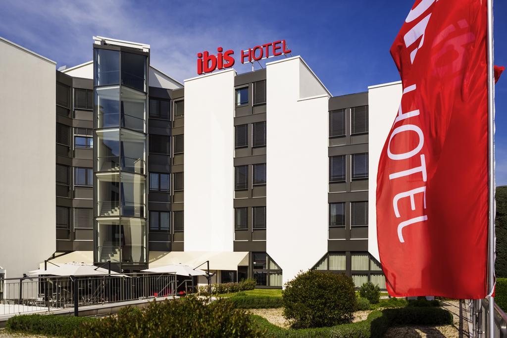 Ibis Lausanne Crissier Eksteriør billede