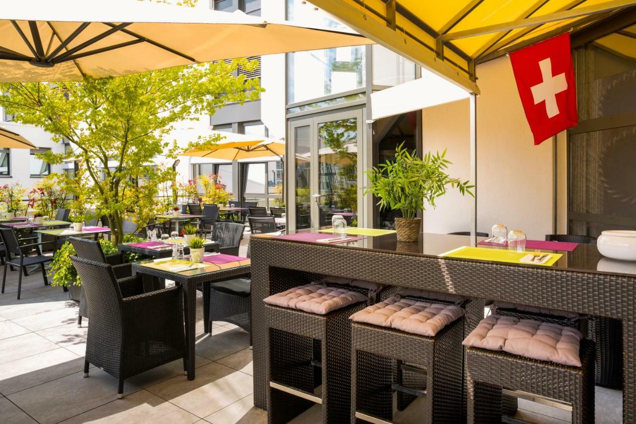 Ibis Lausanne Crissier Eksteriør billede